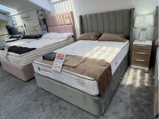 Sleepeezee Centurial 02 King Size Mattress Base and Balmoral Headboard Sleepeezee Centurial 02 King Size Mattress Base and Balmoral Headboard