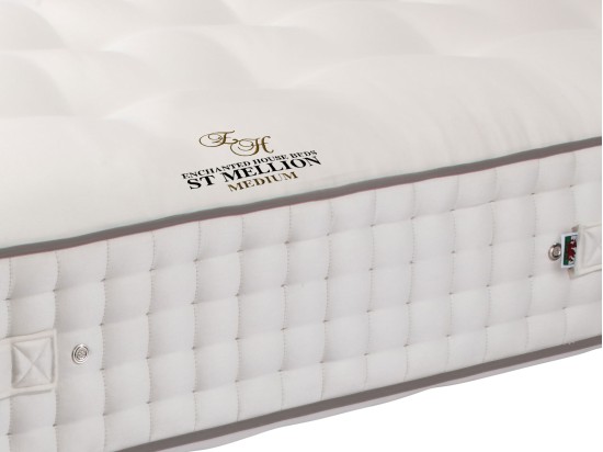 Enchanted House St. Mellion Divan Set