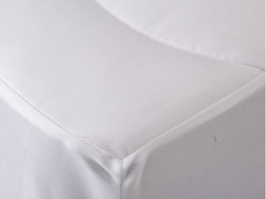 The Fine Bedding Company Breathe Mattress Protector